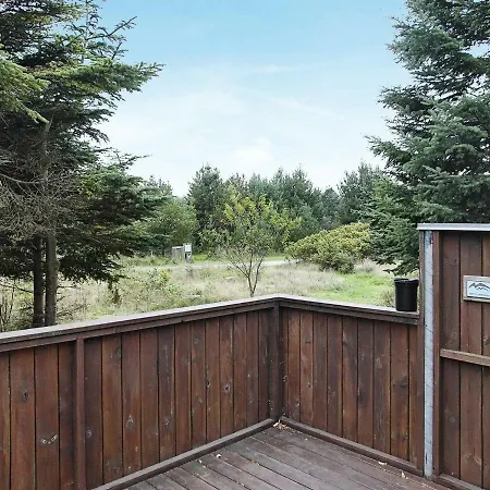 6 Person In Saltum-by Traum